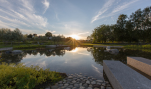 havstein-solnedgang-over-vannspeilet-2015-foto-kjetil-aa